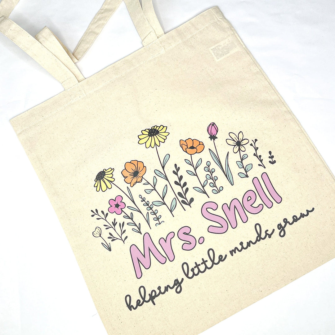 Personalized Teacher Tote Bag | Helping Little Minds Grow | Design 1